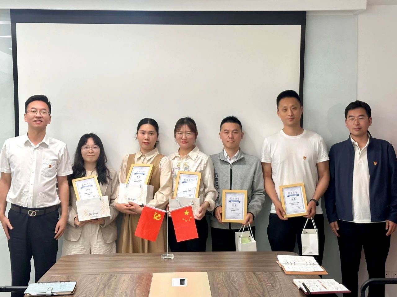 6405368a93373a088b9eb4ba422c8627